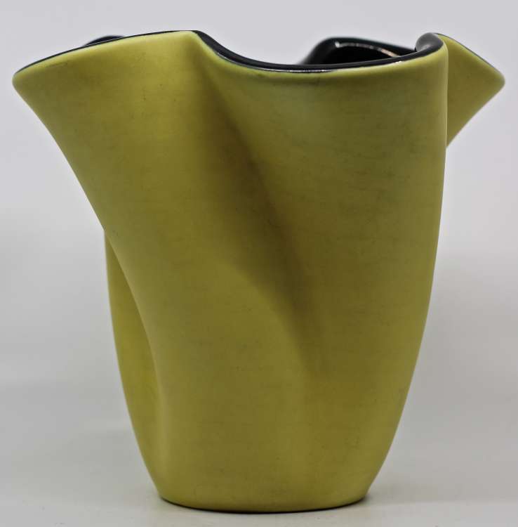 Elchinger Cie - Vase de forme libre bicolore noir et jaune