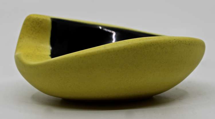 Fernand Elchinger - Cendrier de forme libre bicolore noir et jaune