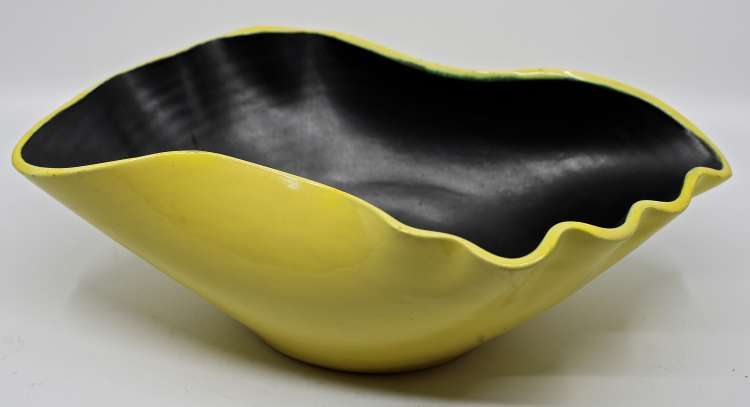 Fernand Elchinger - Coupe de forme libre bicolore noir et jaune