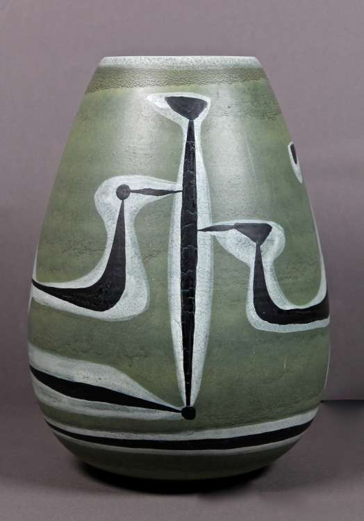 Fernand Elchinger - Très grand vase à décor d oiseaux stylisés sur fond vert antique