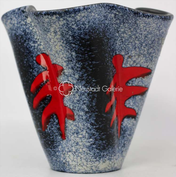 Fernand Elchinger - Vase à décor de formes rouges sur fond noir, bleu et blanc