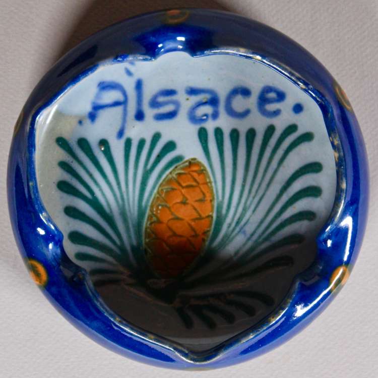 Léon Elchinger - Coupelle Alsace décor à la pomme de pin