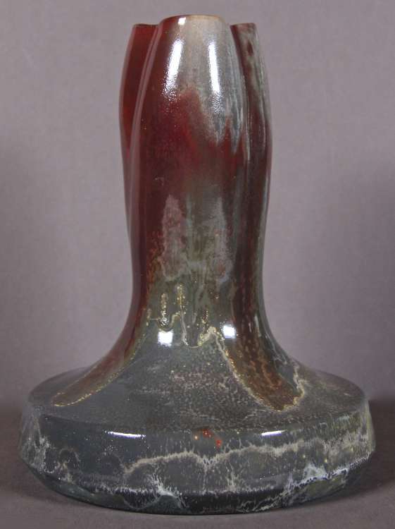 Léon Elchinger - Grand vase à col élancé à dégradés de bordeaux et de gris