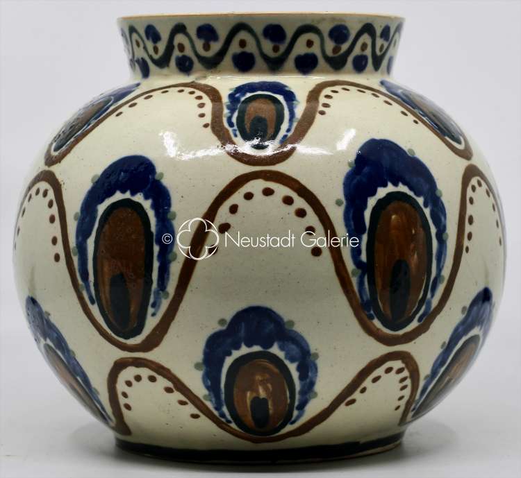 Léon Elchinger - Grand vase boule à décor de plume de paon