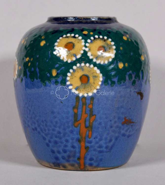 Léon Elchinger - vase à déco d arbres et fleurs jaunes sur un fond bleu