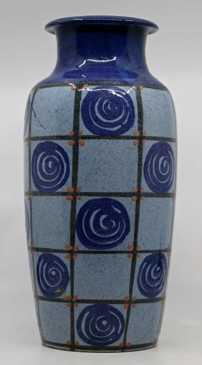 Léon Elchinger - Vase à décor de carreaux et spirales bleues