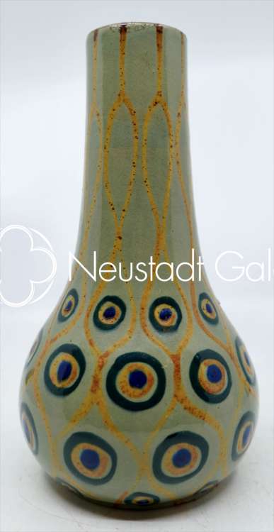 Léon Elchinger - Vase balustre à décor de plume de paon