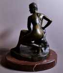 Alfred BOUCHER (1850 - 1934) Diane surprise bronze Hauteur : 47cm. Alfred Boucher