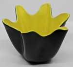 Fernand ELCHINGER Vase de forme libre bicolore noir et jaune  céramique années 50 . Fernand Elchinger