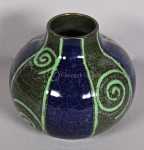 Léon Elchinger Vase boule à décor de spirales et bandes bleues vers 1920 - 1934. Léon Elchinger