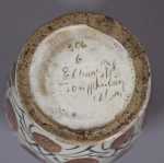 Marque sous le vase Elchinger (décor de pommes de Pins). Léon Elchinger